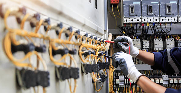 Professional Electrician technician working in Maple Park, IL